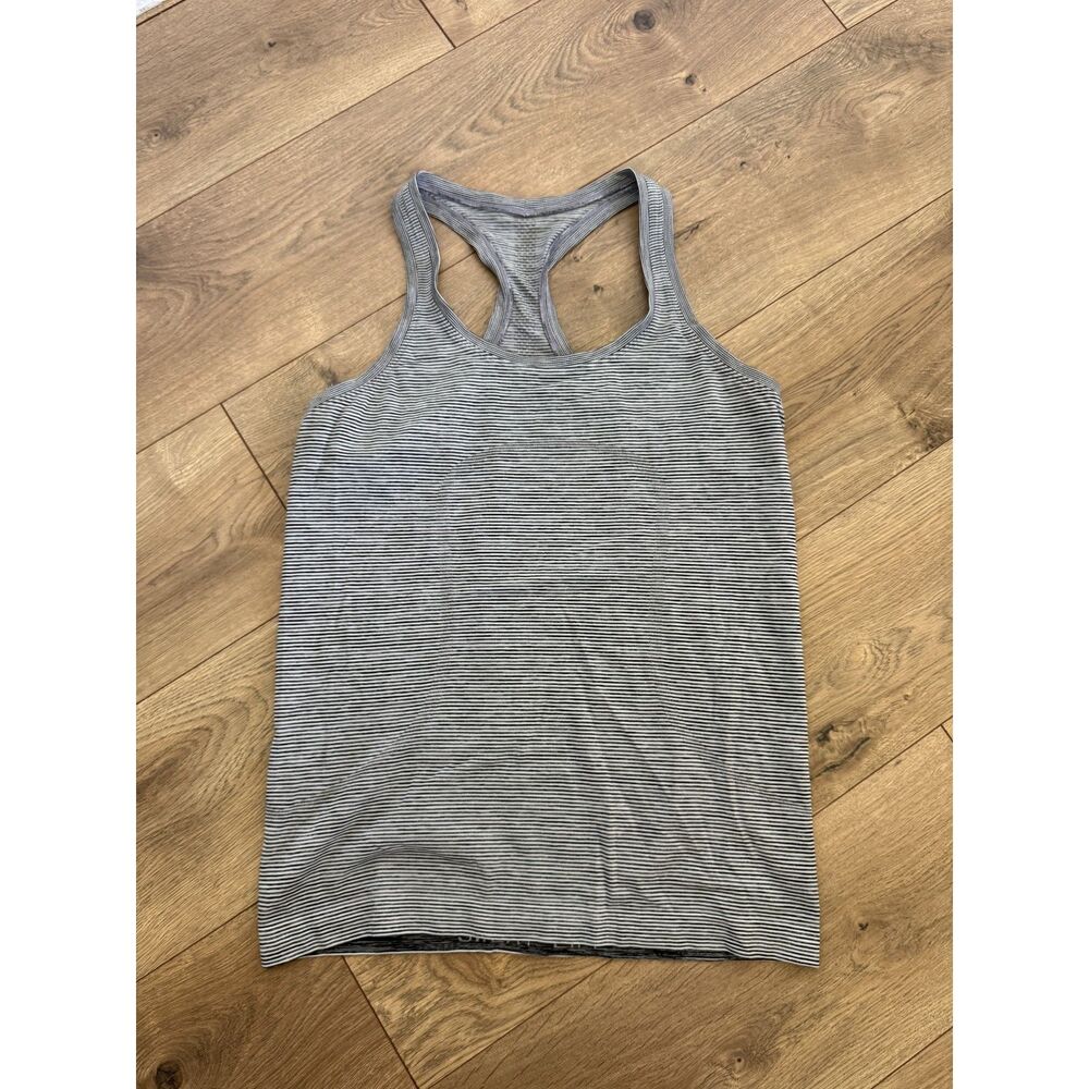 LULULEMON 10 swiftly tank racerback 2.0 top striped workout womens